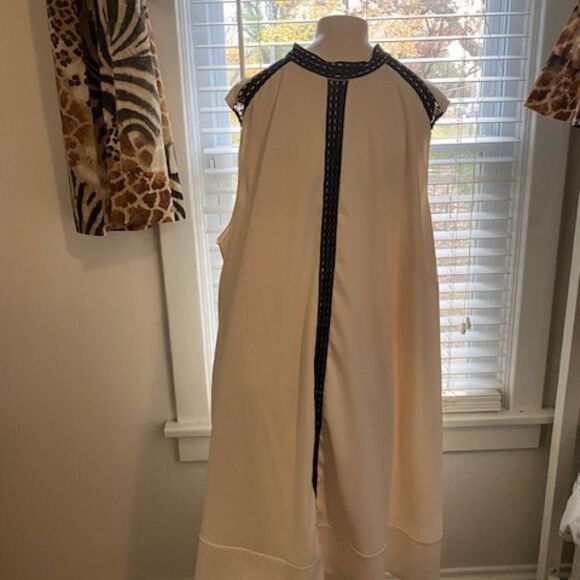 Rachel Rachel Roy Cream Black Sleeveless Fully Lined Flare, size 3X - Picture 1 of 5